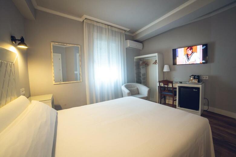 Hostal Los Casta�uelos