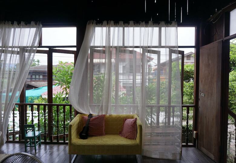 Hotel Kaampuju Cafe And Rooms