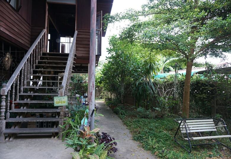 Hotel Kaampuju Cafe And Rooms