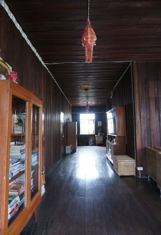 Hotel Kaampuju Cafe And Rooms