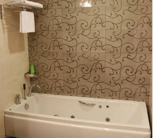 Chinar Hotel & Spa