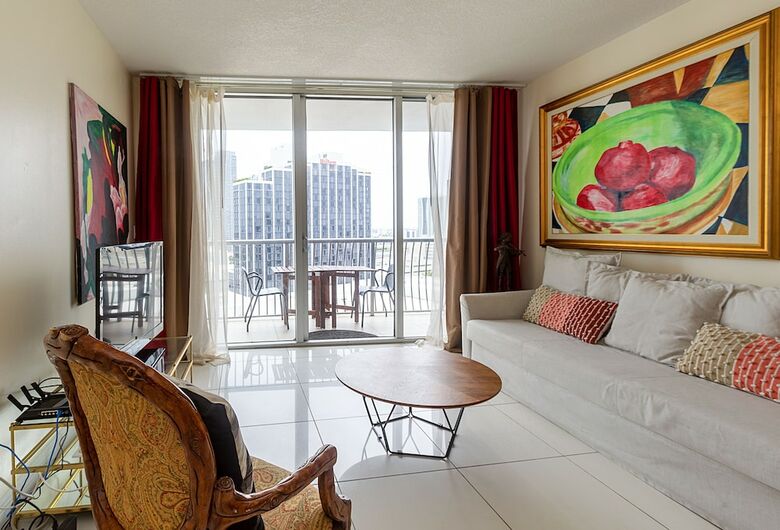 Aparthotel Opera Tower By Suarez Vacation Rentals
