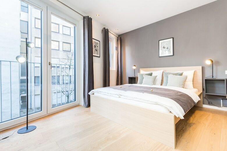 Room 4 Apartments