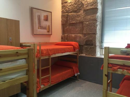 Hostal Hostel Entresue�os Logro�o