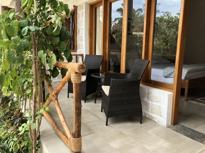 Bed & Breakfast Tamani Villas Annex