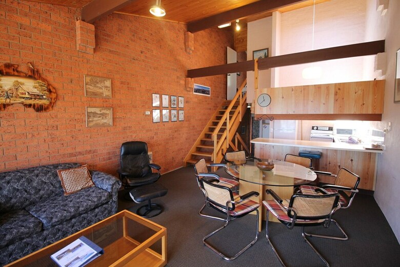 Snowbird 1 - Jindabyne Townhouse