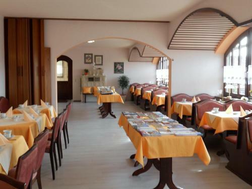 Hostal Hotel Pension Schmitt
