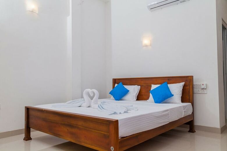 The Crown Plaza Airport Hotel