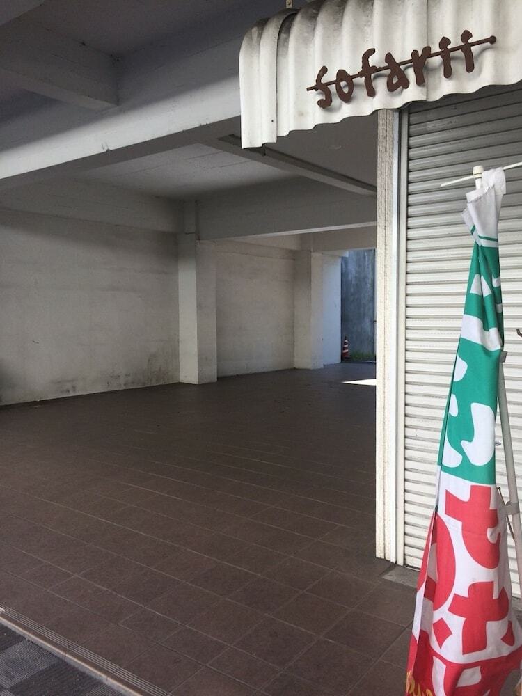 Hostal Cafe & Guest House Sofarii - Hostel