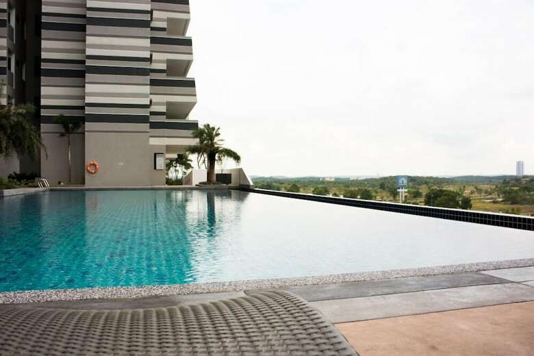 Apartamentos Cozy Condo At The Meridin Medini