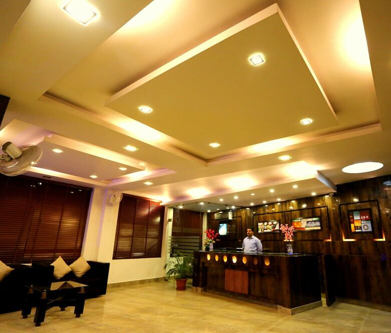 Hotel Maharaja Inn