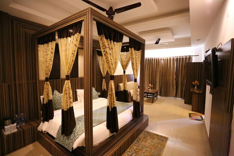 Hotel Maharaja Inn