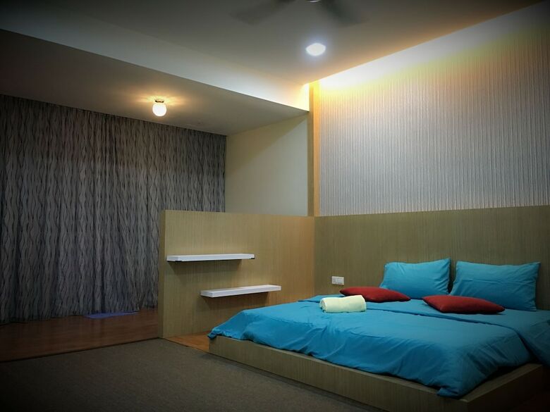 Ibook 1 - Luxury Holiday Homestay