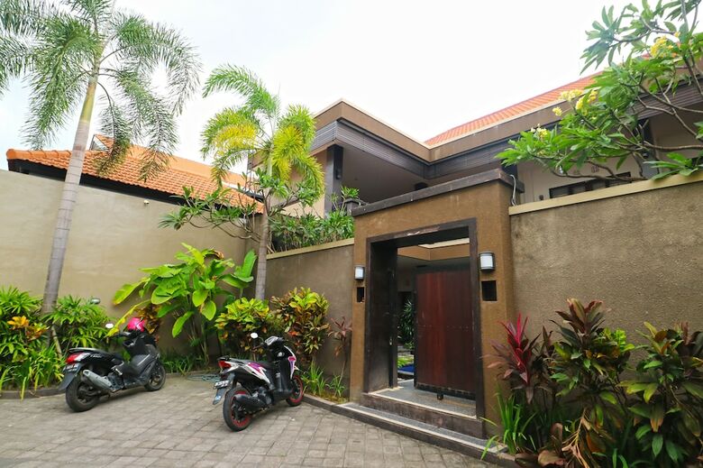 Hotel Leluhur Bali Private Villa & Apartment