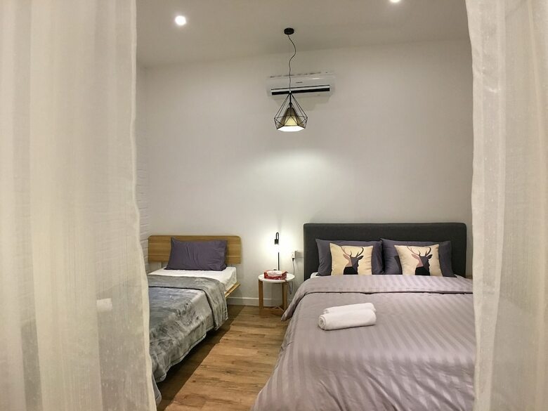 Hotel Ibook 4 - Deluxe 2bedroom Gurney Suites