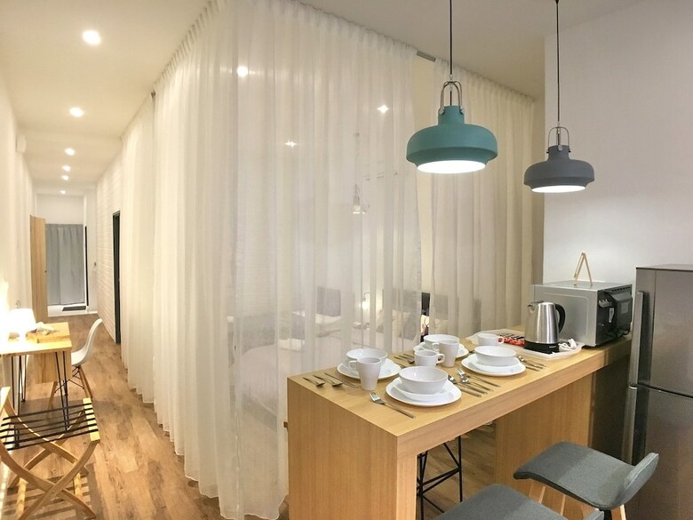 Hotel Ibook 4 - Deluxe 2bedroom Gurney Suites