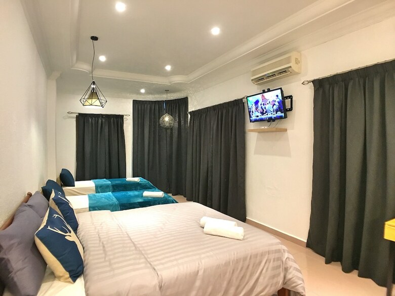 Hotel Ibook 9 - Deluxe Family Suites