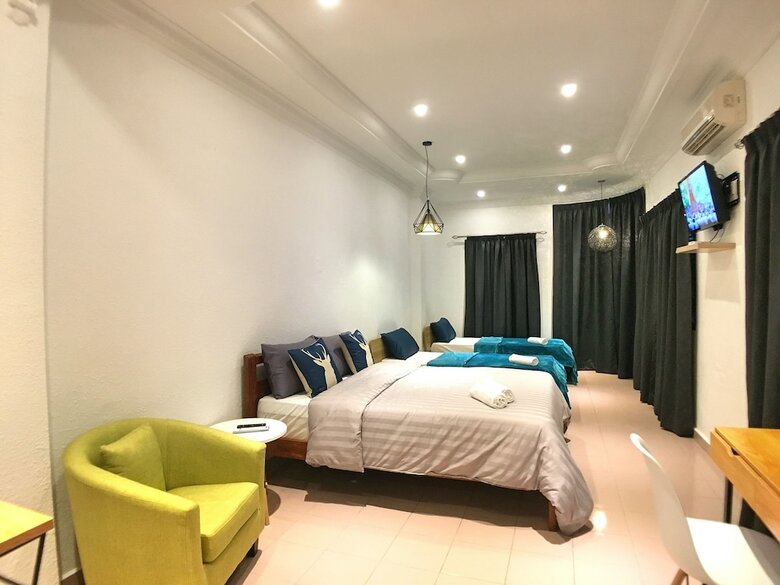 Hotel Ibook 9 - Deluxe Family Suites