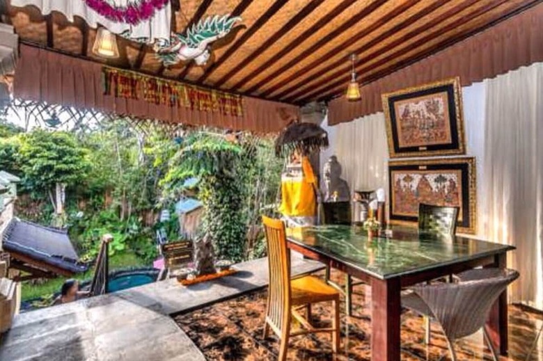 Bed & Breakfast Tukad White House