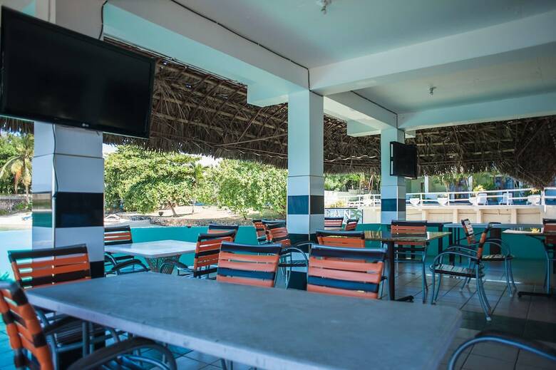 Hotel Ocean Palms Resort