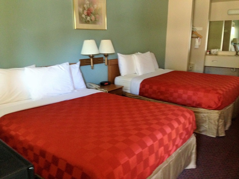 Motel Olive Tree Inn & Suites