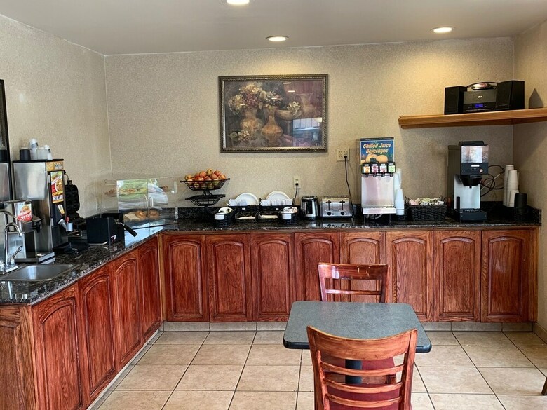 Motel Olive Tree Inn & Suites