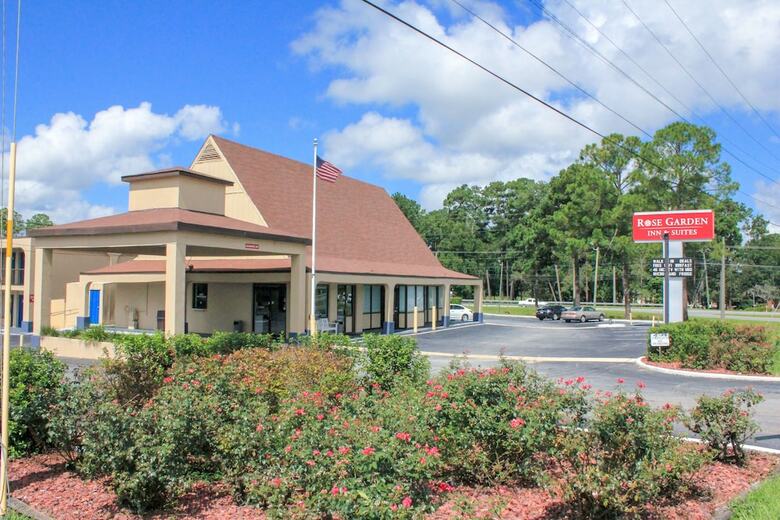 Motel Rose Garden Inn & Suites
