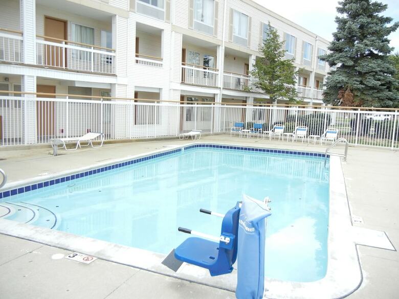 Hotel Quality Inn Toledo Airport