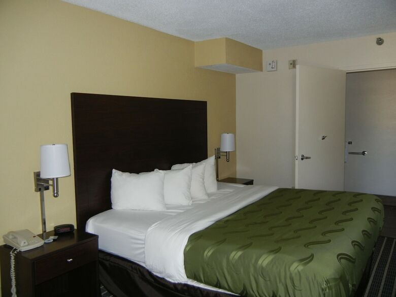 Hotel Quality Inn Toledo Airport