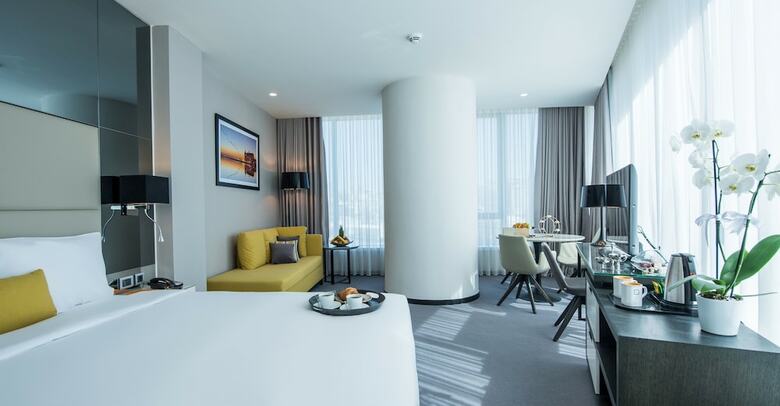 Hotel Centro Westside By Rotana