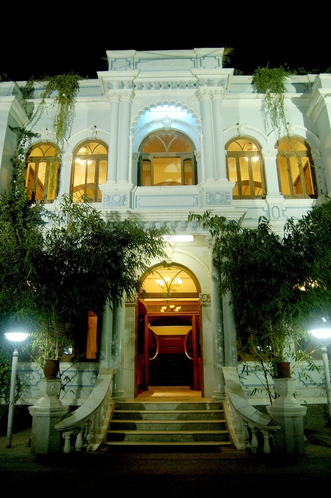 Hotel Aram