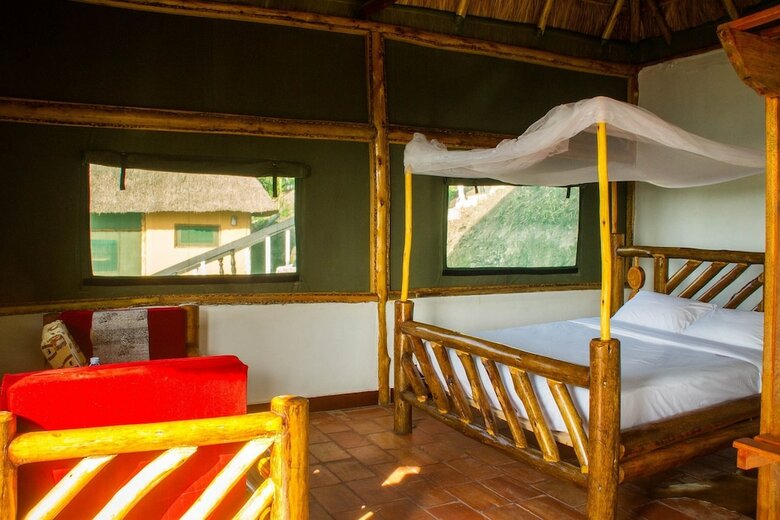 Posada Queen Elizabeth Park View Tourist Lodge