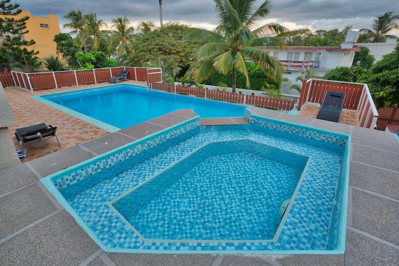 Hibiscus Villa