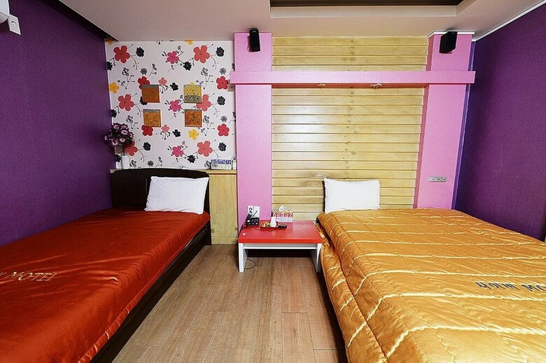 Hotel Cyber Motel
