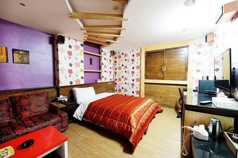 Hotel Cyber Motel