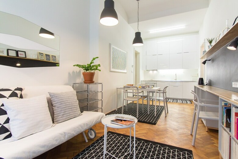 Stylish Modern Apartment In Malastrana