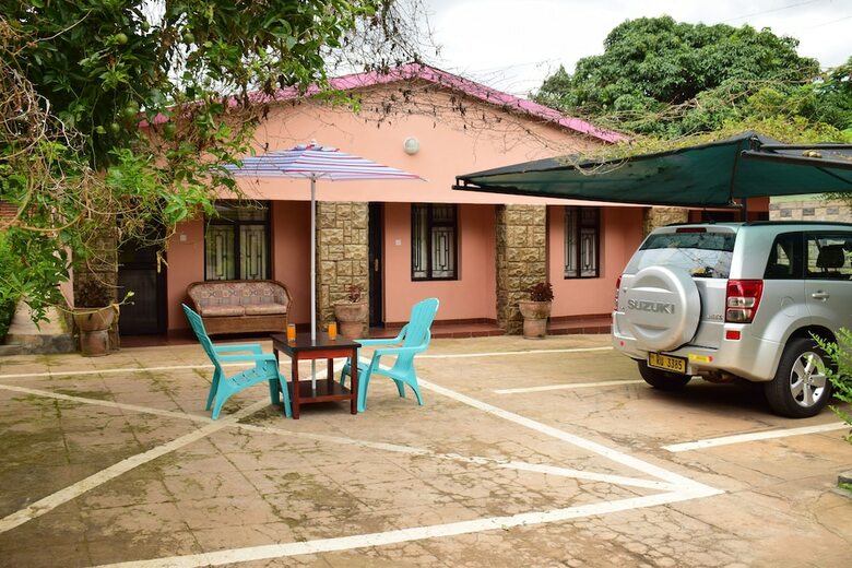 Hotel The 244 Guest Houses