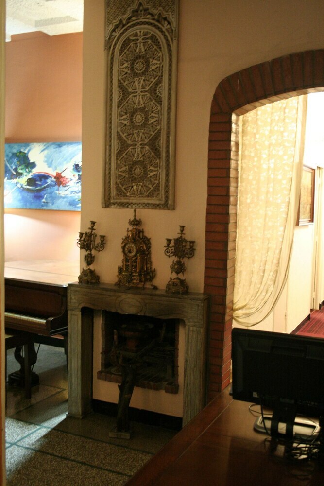 Hotel Ambassy H�tel