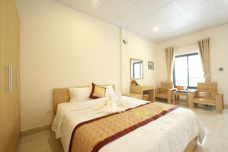 Hotel Ninety Nine Center