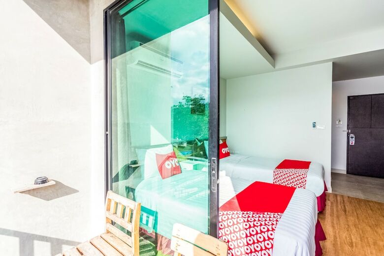Oyo 401 Pine House Hotel Rawai