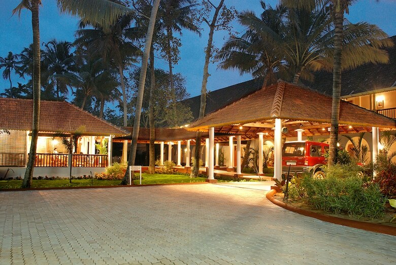 Hotel Lemon Tree Vembanad Lake Resort, Kerala
