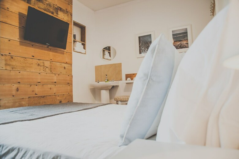 Antique House B&B