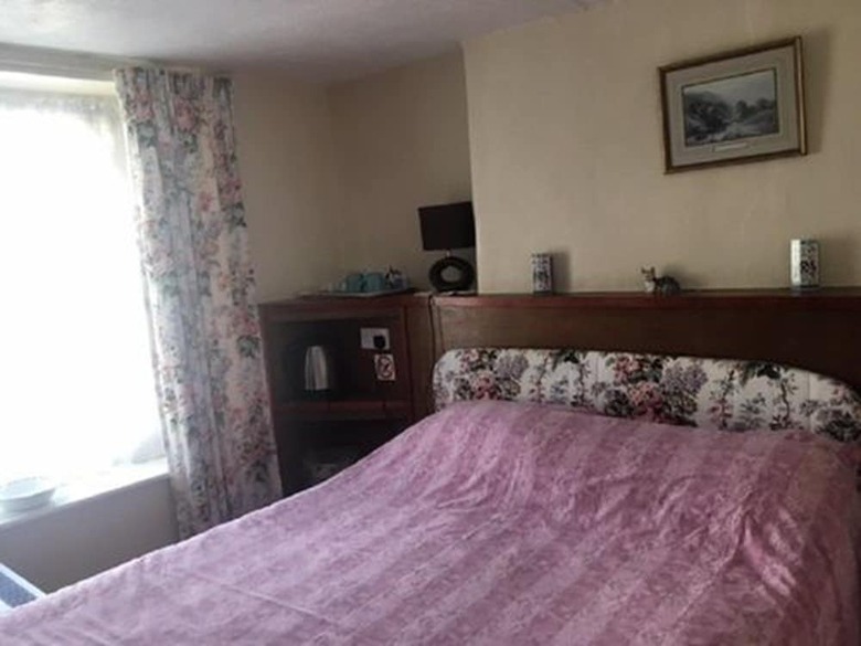 Bed & Breakfast Tidal Court
