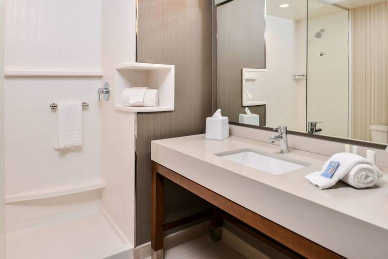 Hotel Courtyard By Marriott Charlotte Northlake
