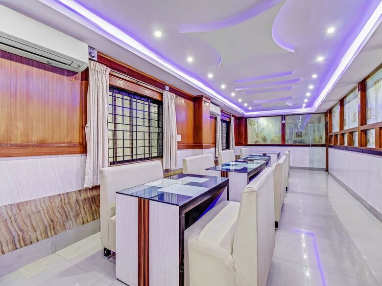 Oyo 1435 Hotel Millennium Plaza