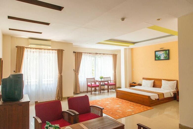 Hoang Van Hotel