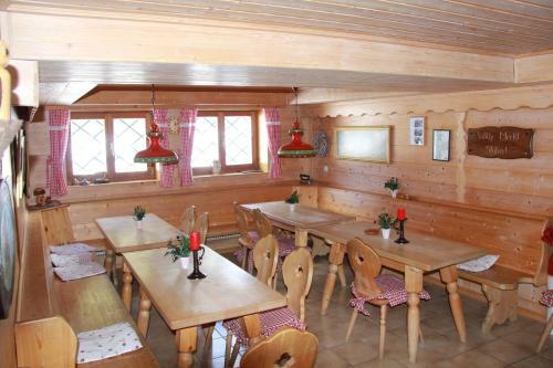 Hostal Berggasthof Willy Merkl Haus