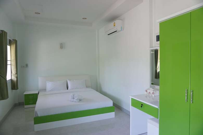 Hotel Aranya Resort
