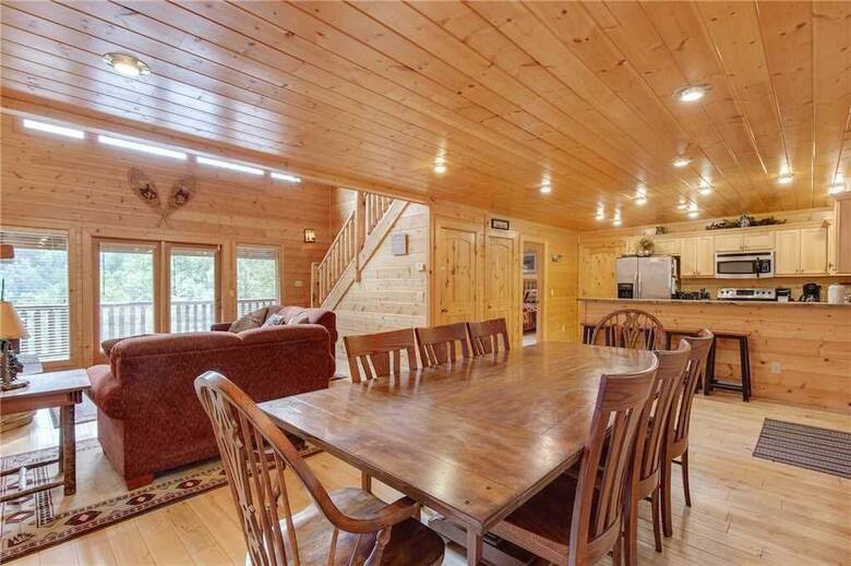 Cabana Changes In Latitude 4 Bedroom Home With Hot Tub