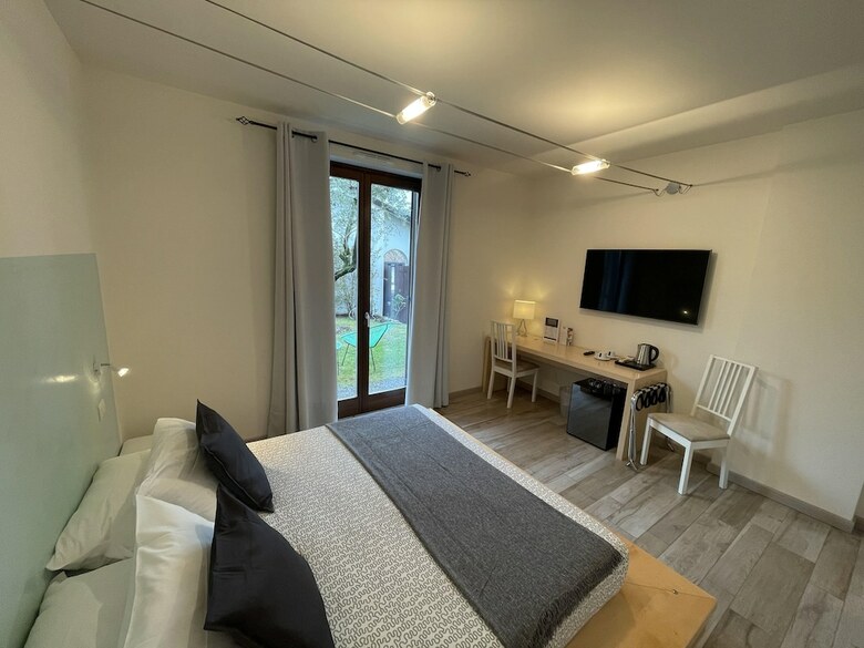 Bed & Breakfast Charming Bellagio Boutique Hotel